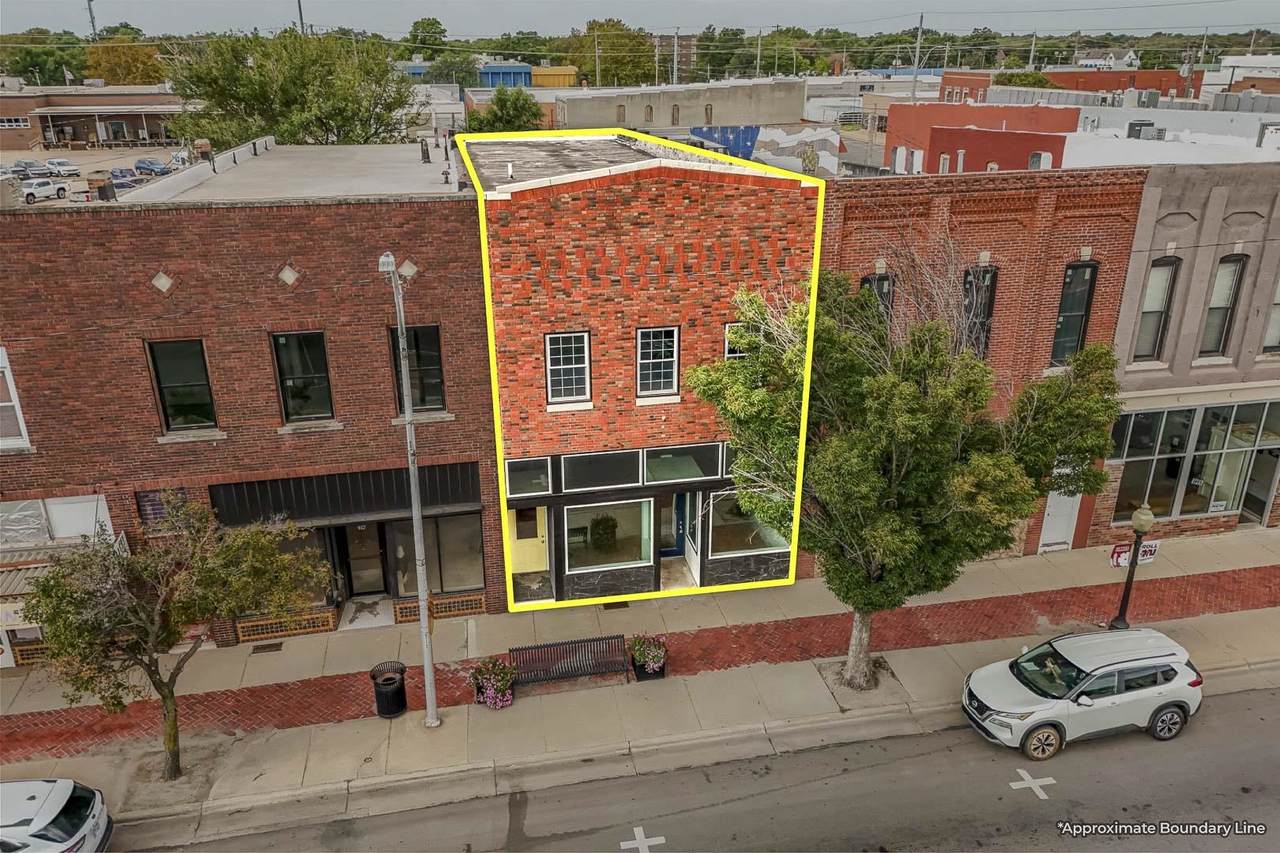419 Main - Photo 1