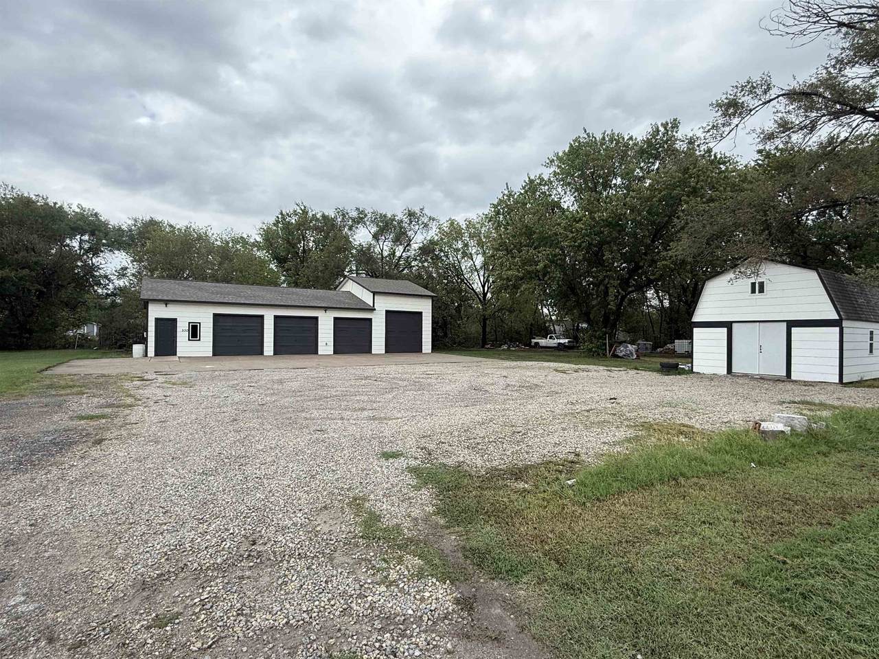 530 Main St - Photo 1