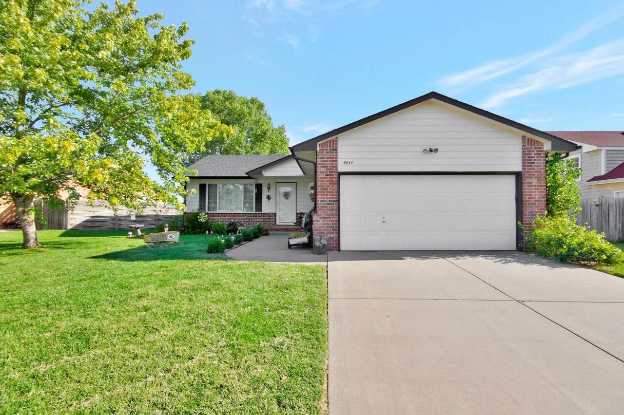 4814 Mount Carmel Cir - Photo 1