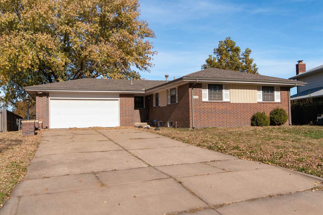 8340 Levitt Dr - Photo 1