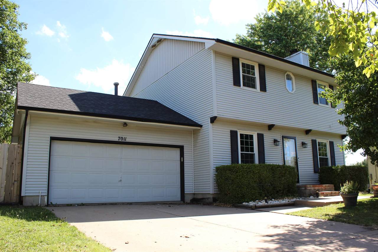 7011 39TH CT N - Photo 1