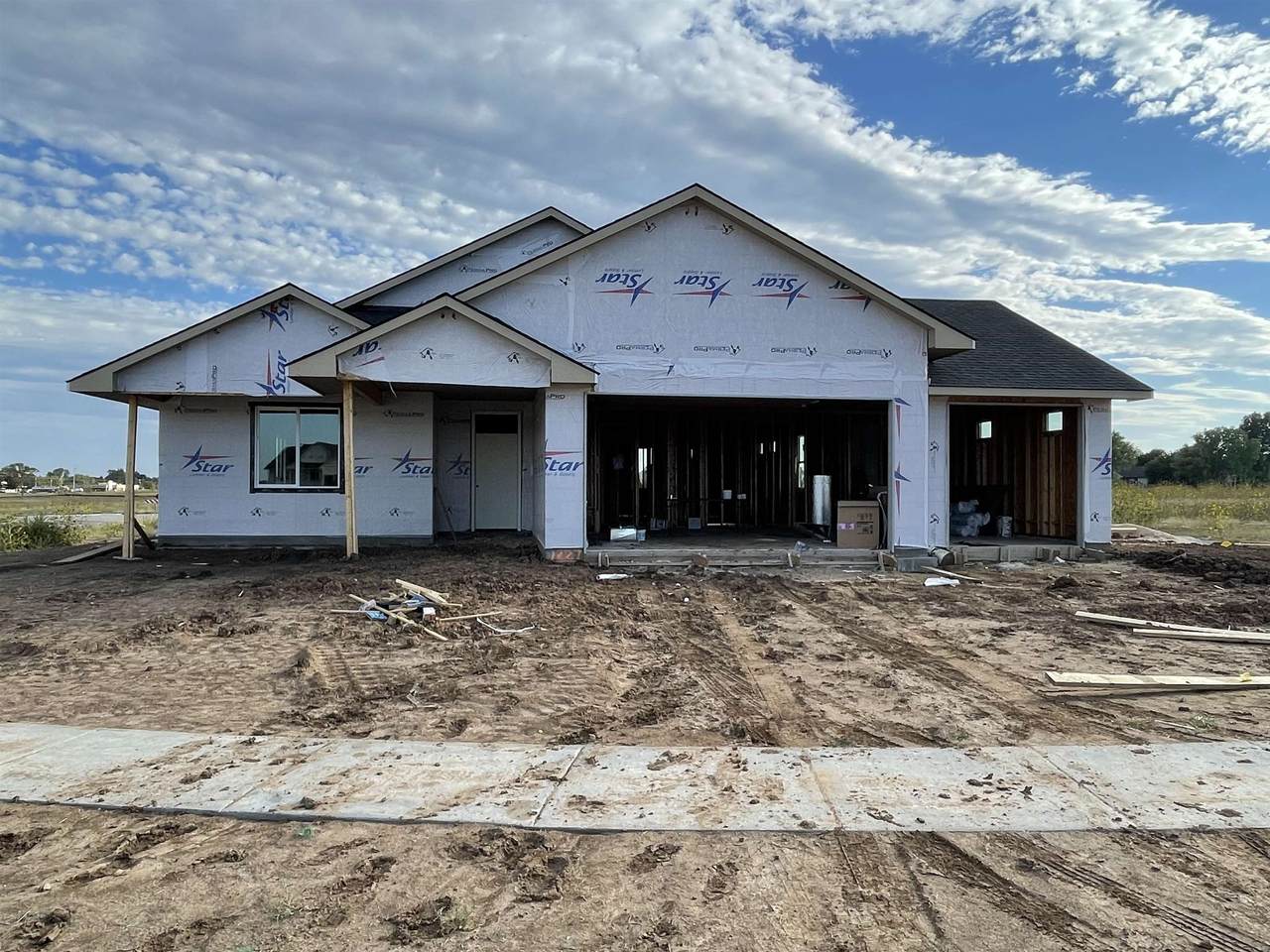 1227 Main St - Photo 1