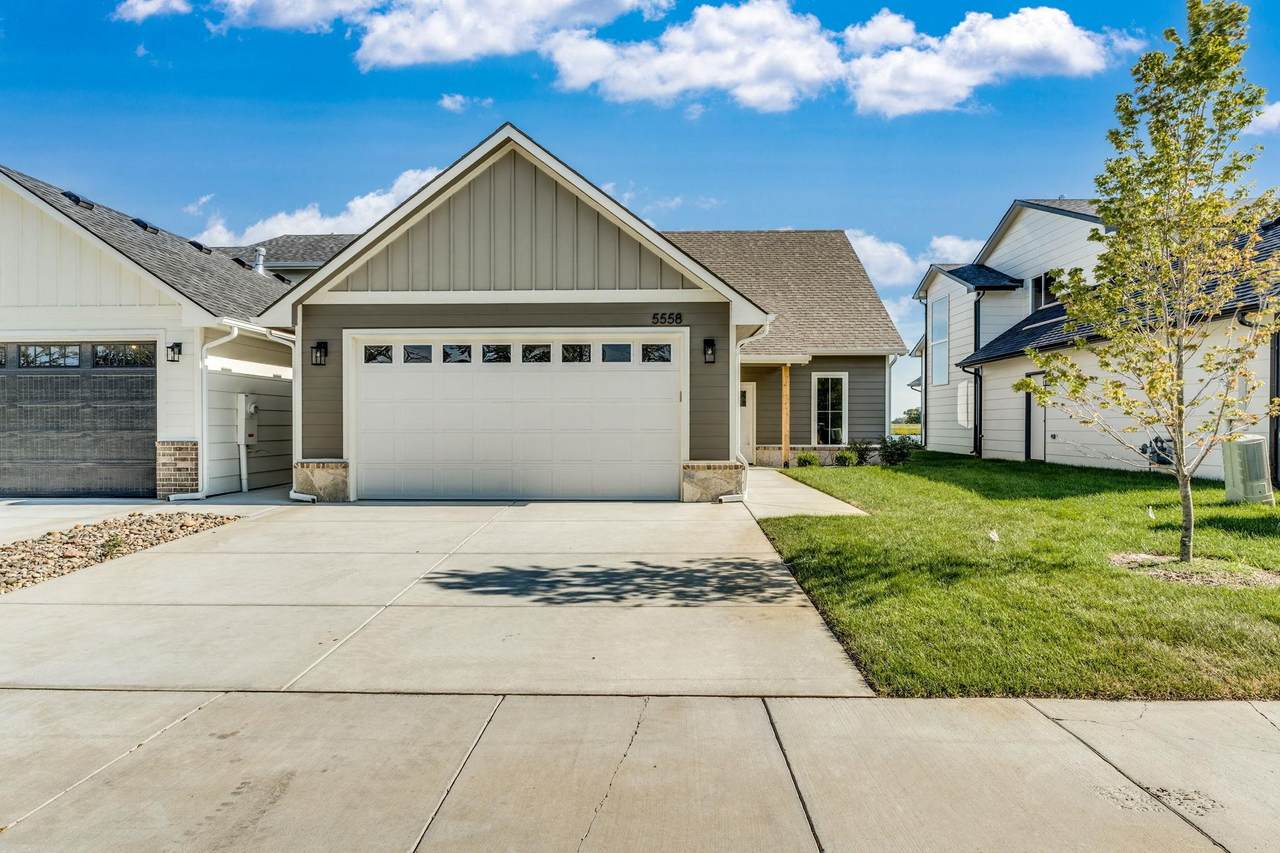 5558 Wandering Way St. - Photo 1
