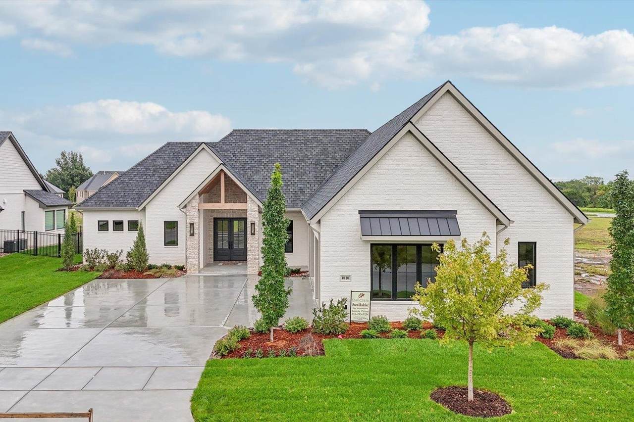 1810 Veranda St - Photo 1