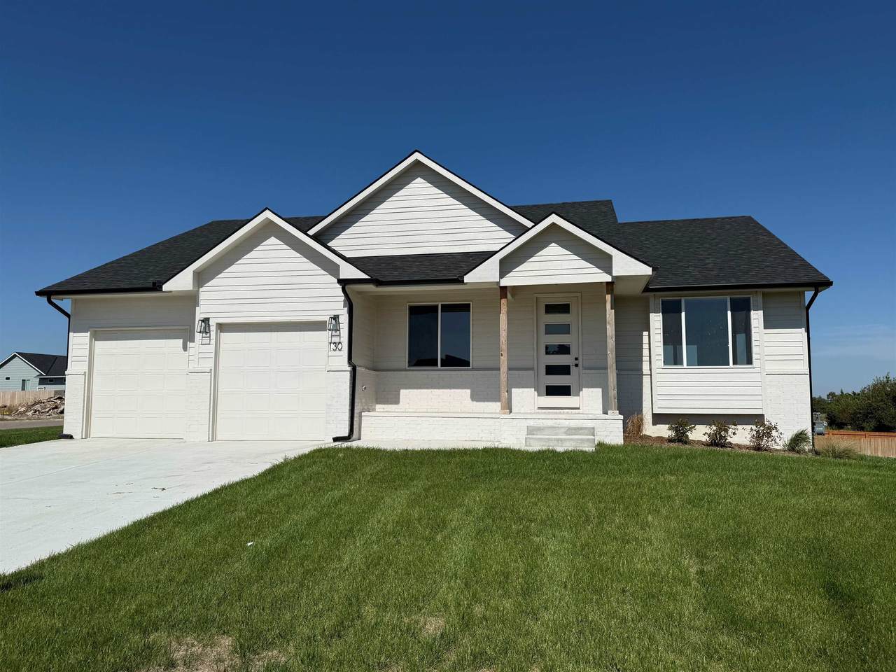 130 Poplar Circle - Photo 1