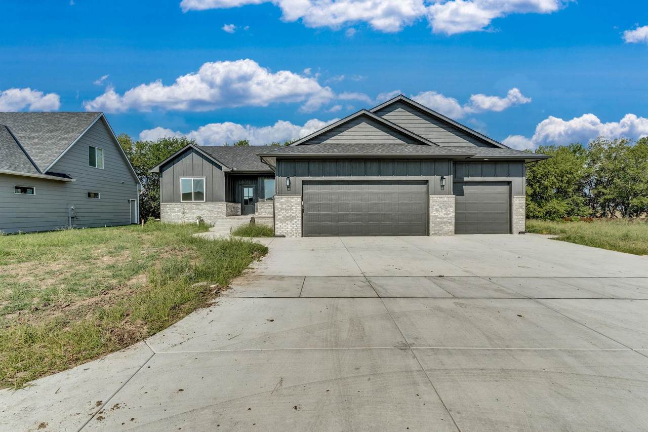 107 Wellcrest St. - Photo 1