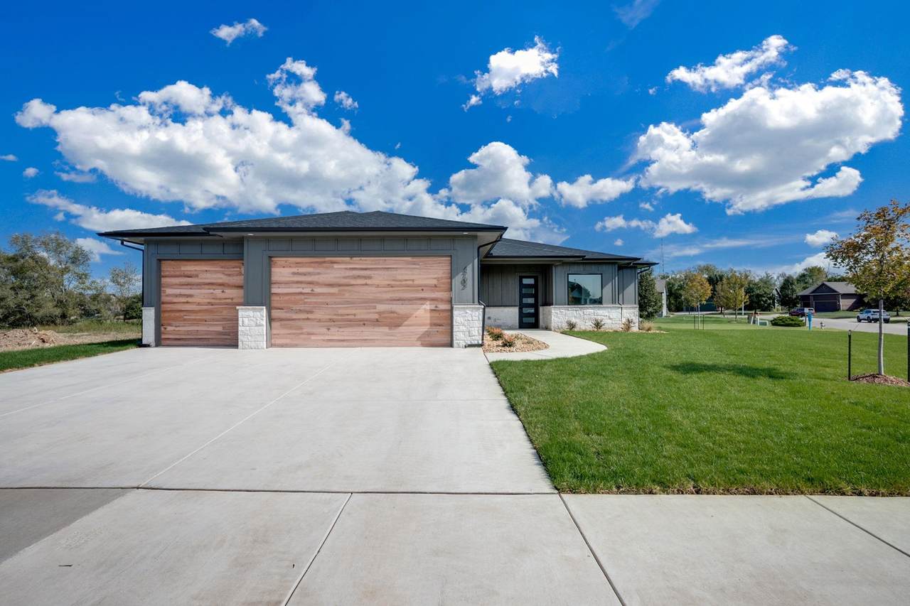 4702 Saker - Photo 1