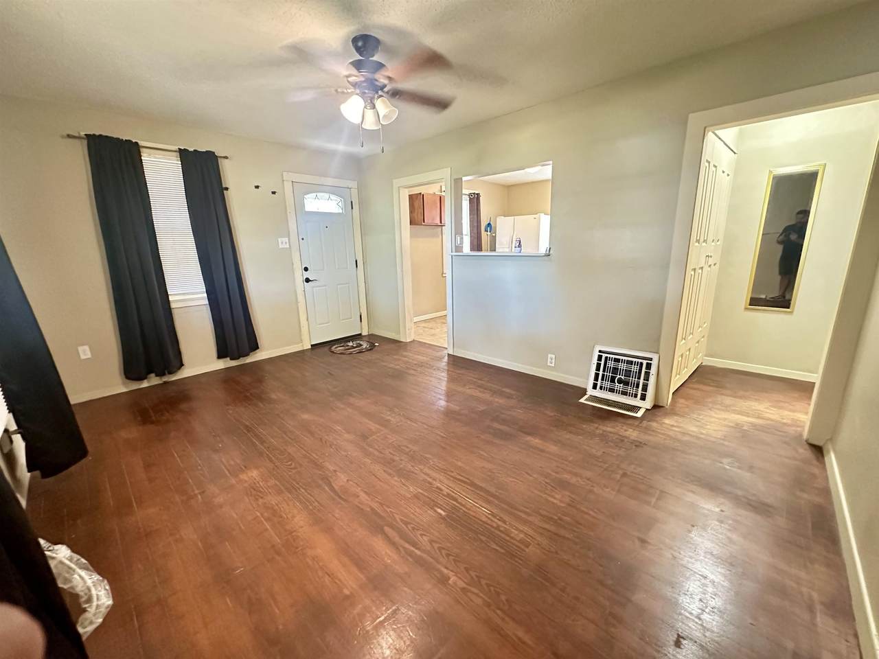 https://bt-photos.global.ssl.fastly.net/wichita/1280_boomver_2_660304-1.jpg