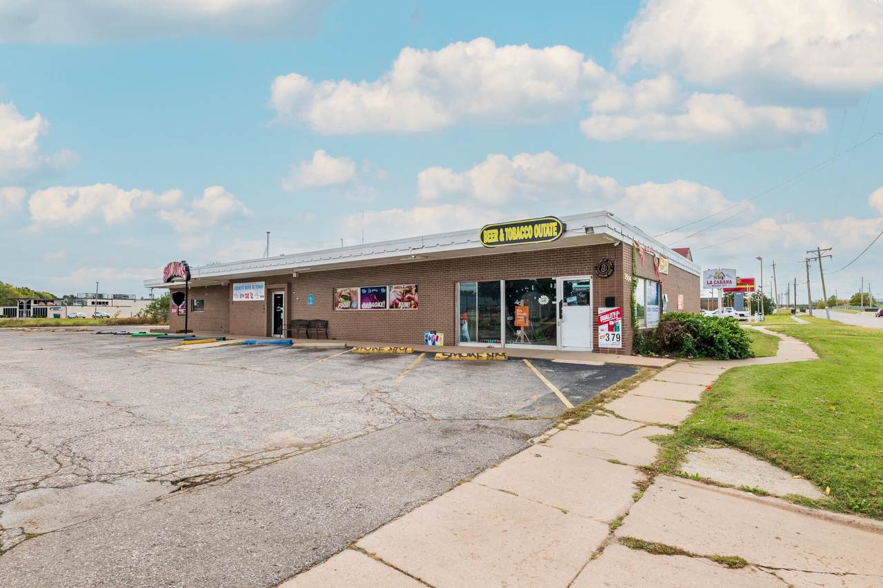 2502 Oliver St - Photo 1