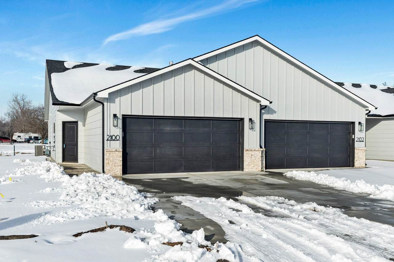 2100-2102 Plaza Court - Photo 1