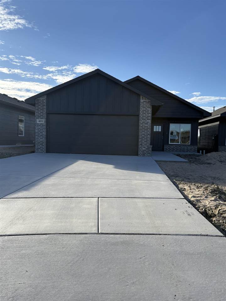 4831 Vassar Avenue - Photo 1