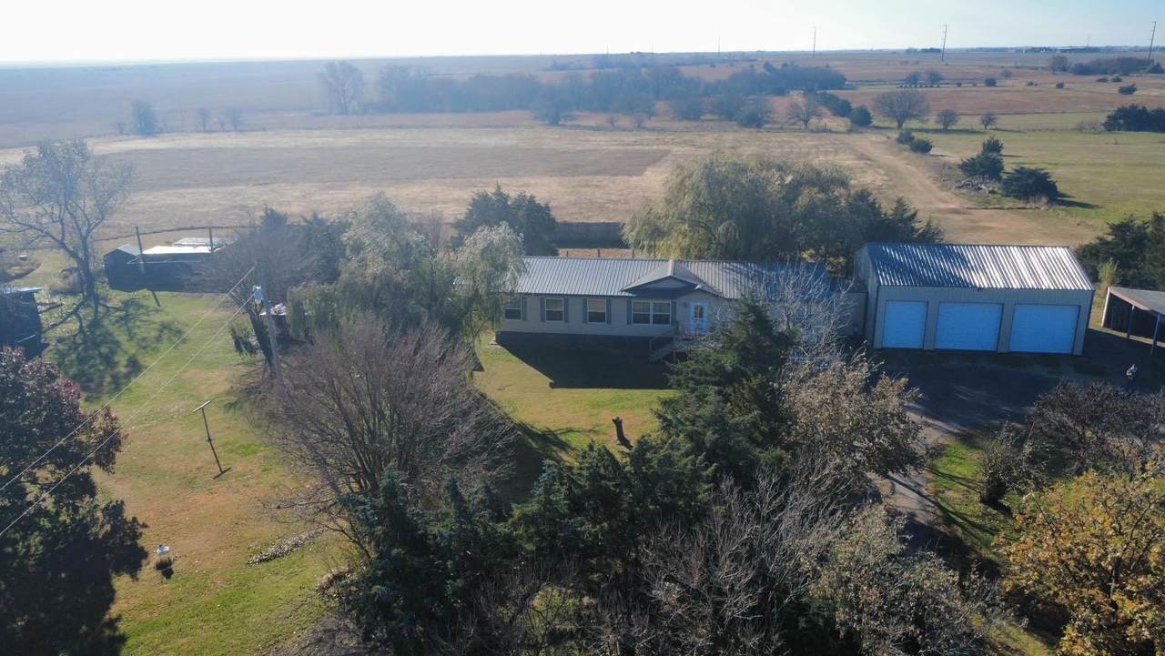 1351 180th - Photo 1