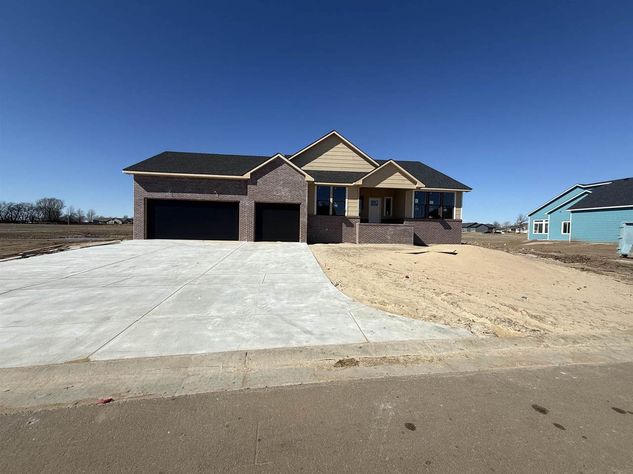 462 Stoney Creek - Photo 1