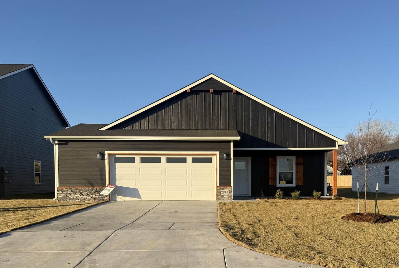 2820 Maize Ct - Photo 1