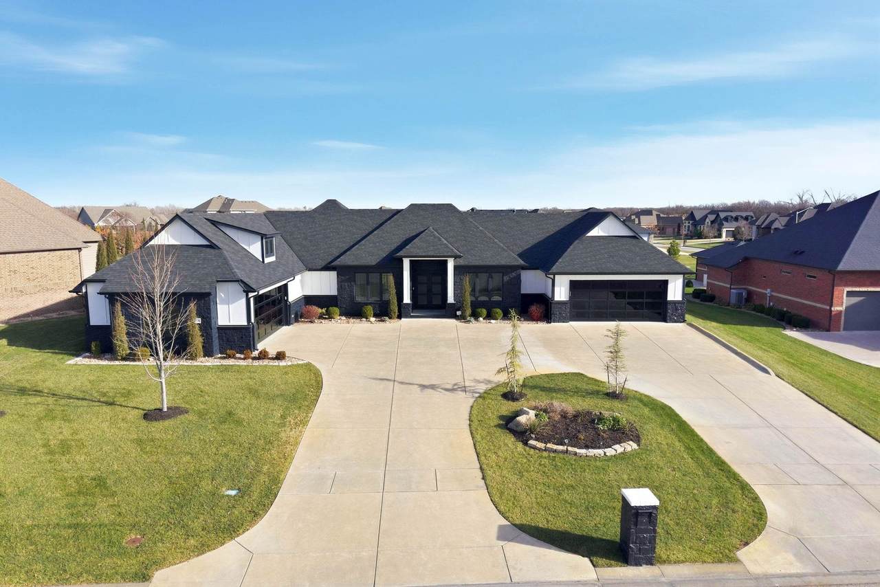 2114 Celtic St - Photo 1