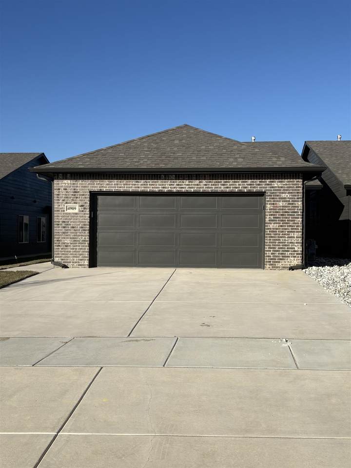 4909 Vassar Avenue - Photo 1