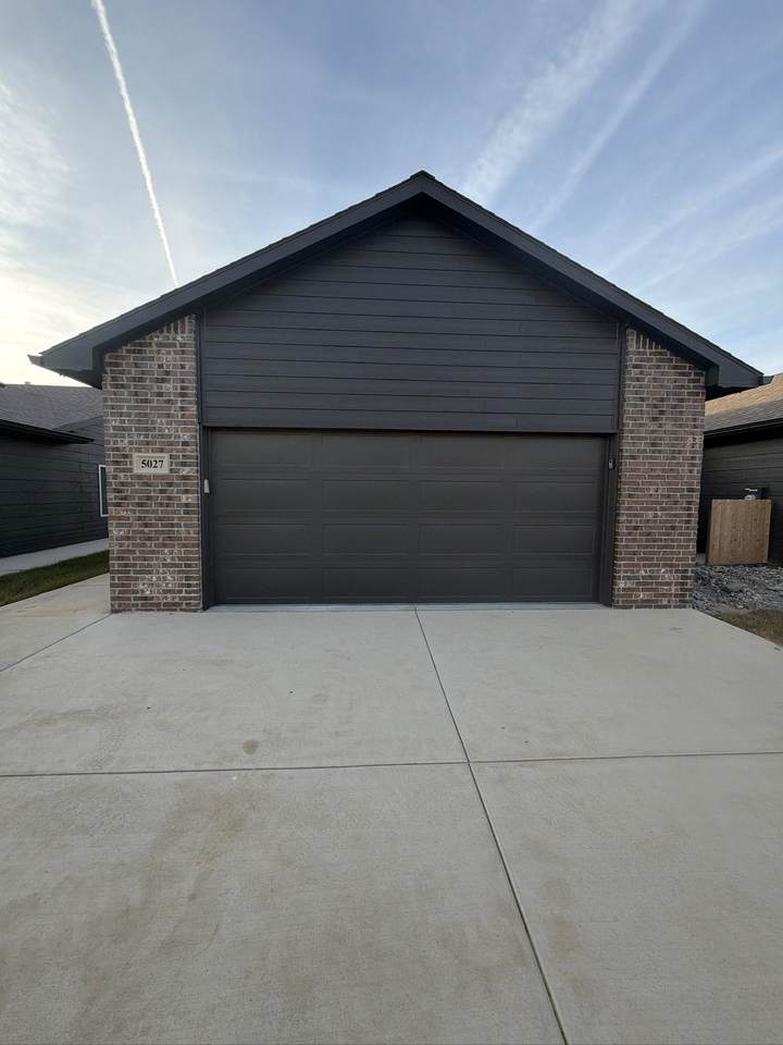 5027 Fairmount Ave - Photo 1