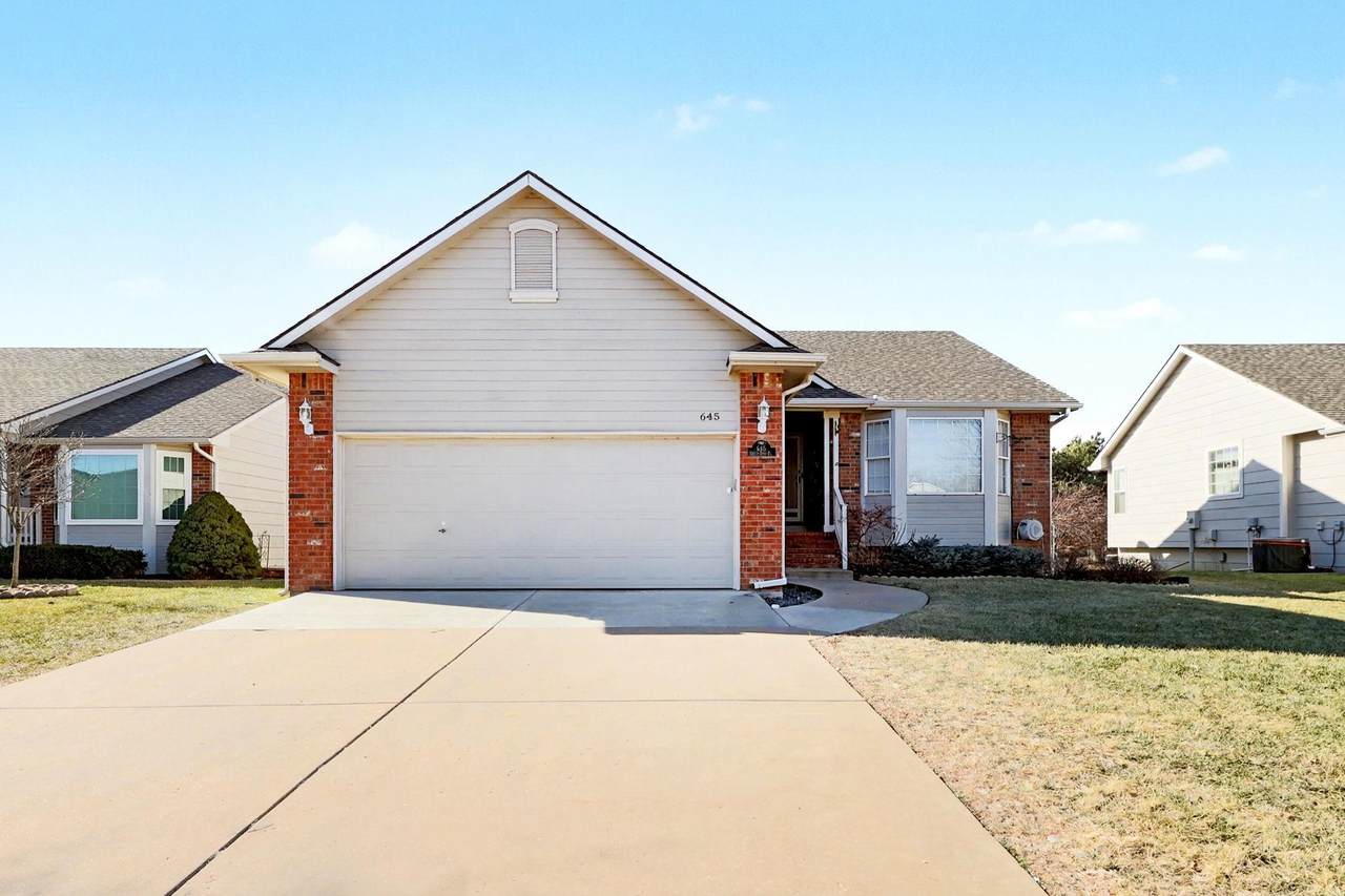 645 Cedar Downs Cir - Photo 1