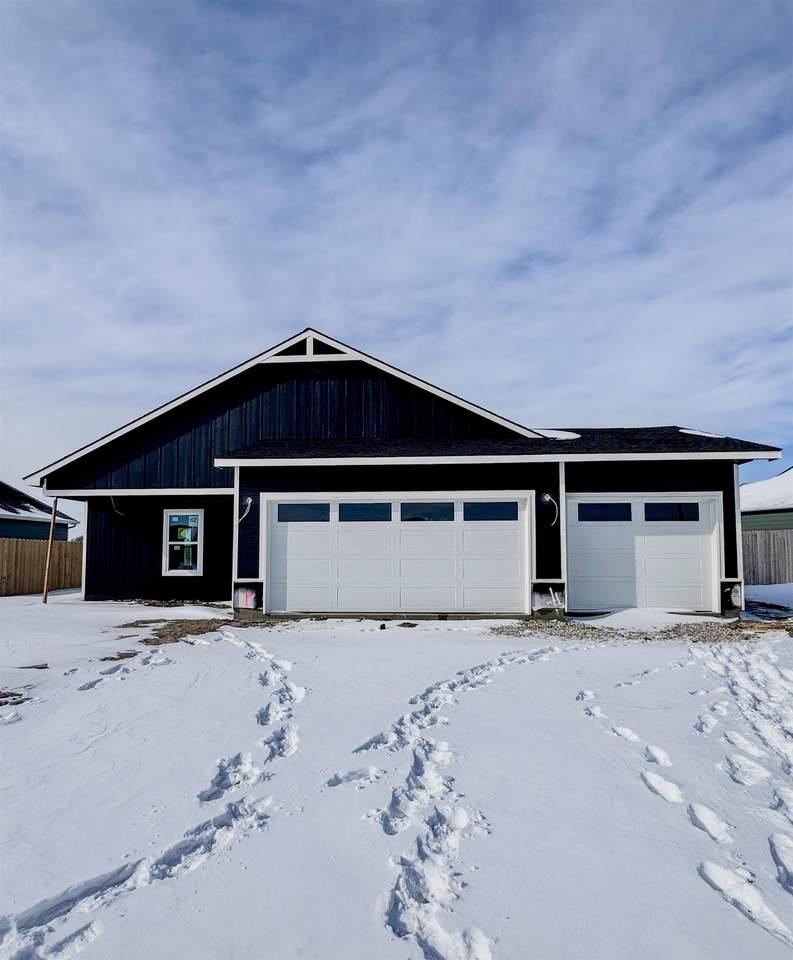 355 Woodstone St - Photo 1