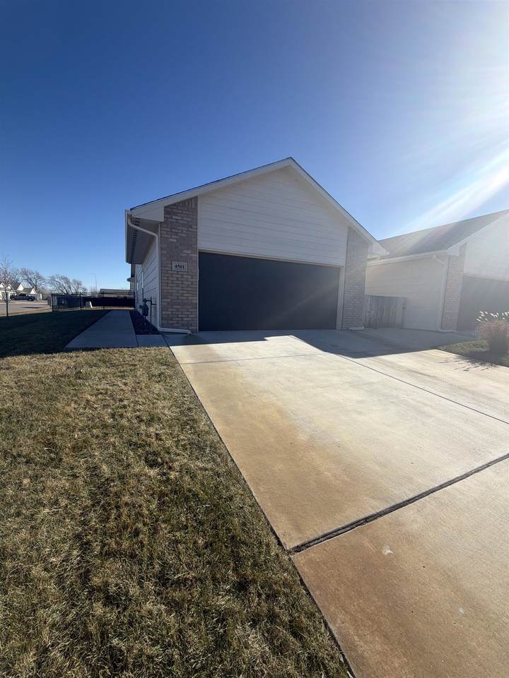 https://bt-photos.global.ssl.fastly.net/wichita/1280_boomver_2_666419-1.jpg