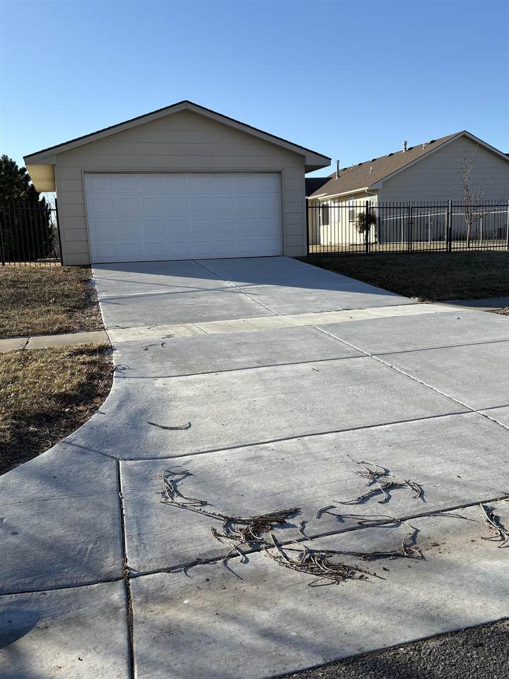https://bt-photos.global.ssl.fastly.net/wichita/1280_boomver_1_667245-1.jpg