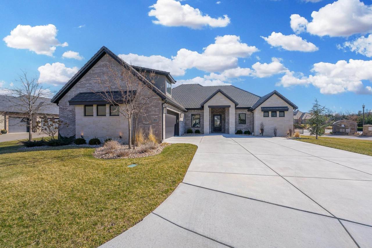 2012 Veranda Cir - Photo 1