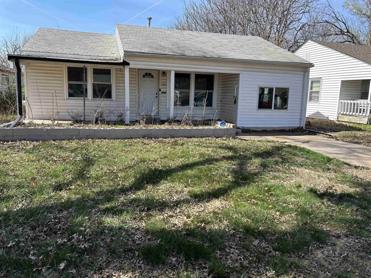 1751 Volutsia Ave - Photo 1