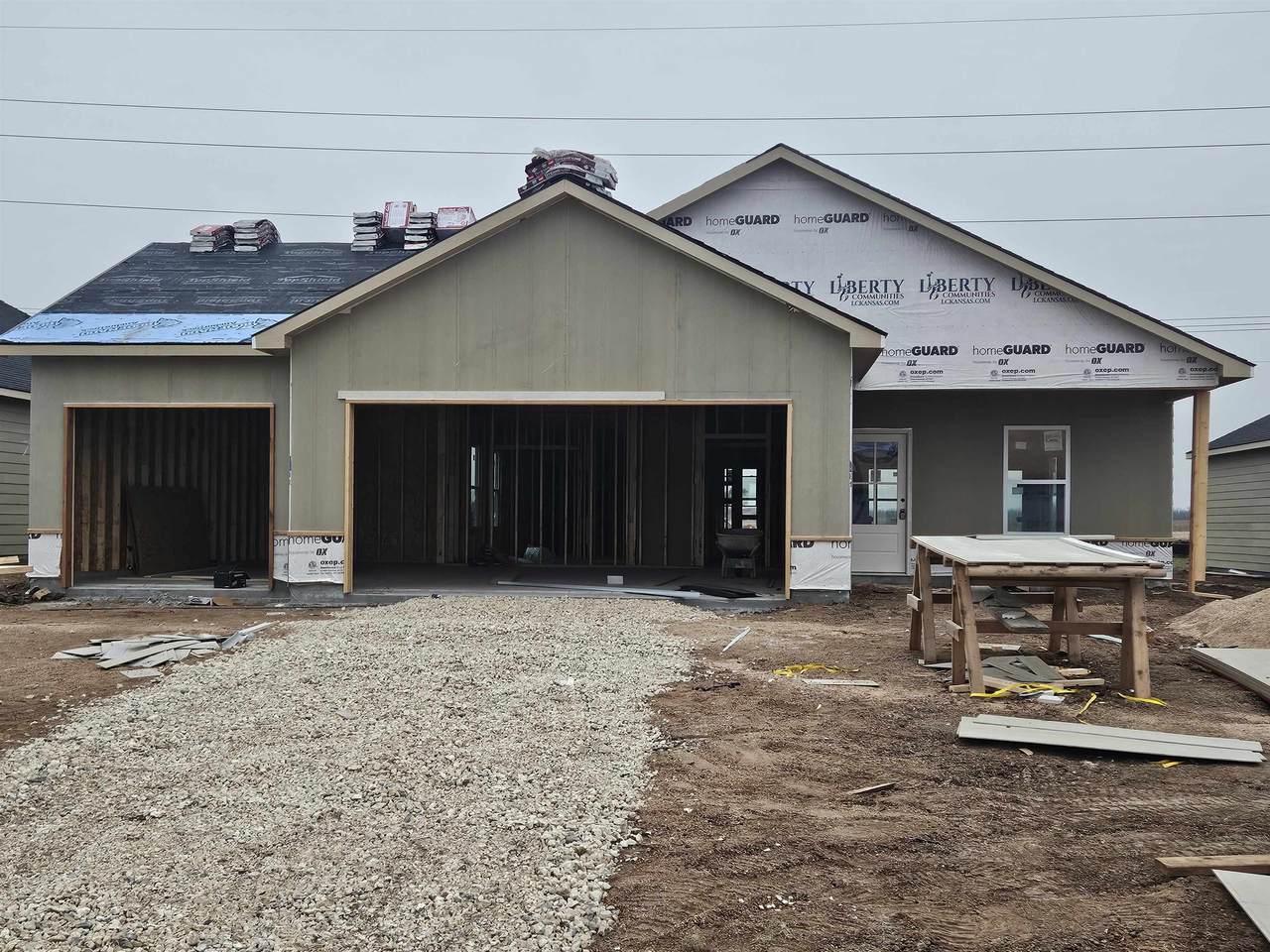 923 Forestview St - Photo 1