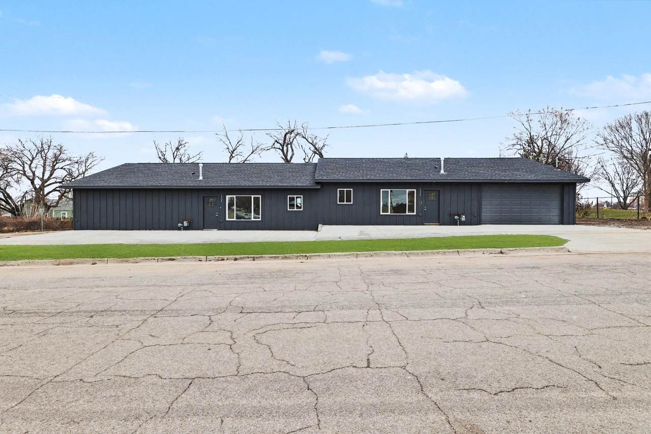 1904 Lorraine Ave - Photo 1