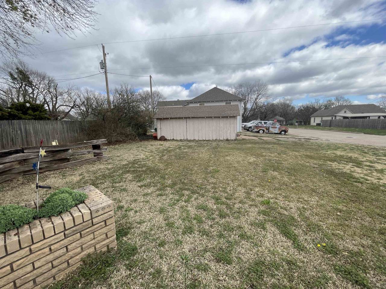 https://bt-photos.global.ssl.fastly.net/wichita/1280_boomver_2_669488-1.jpg