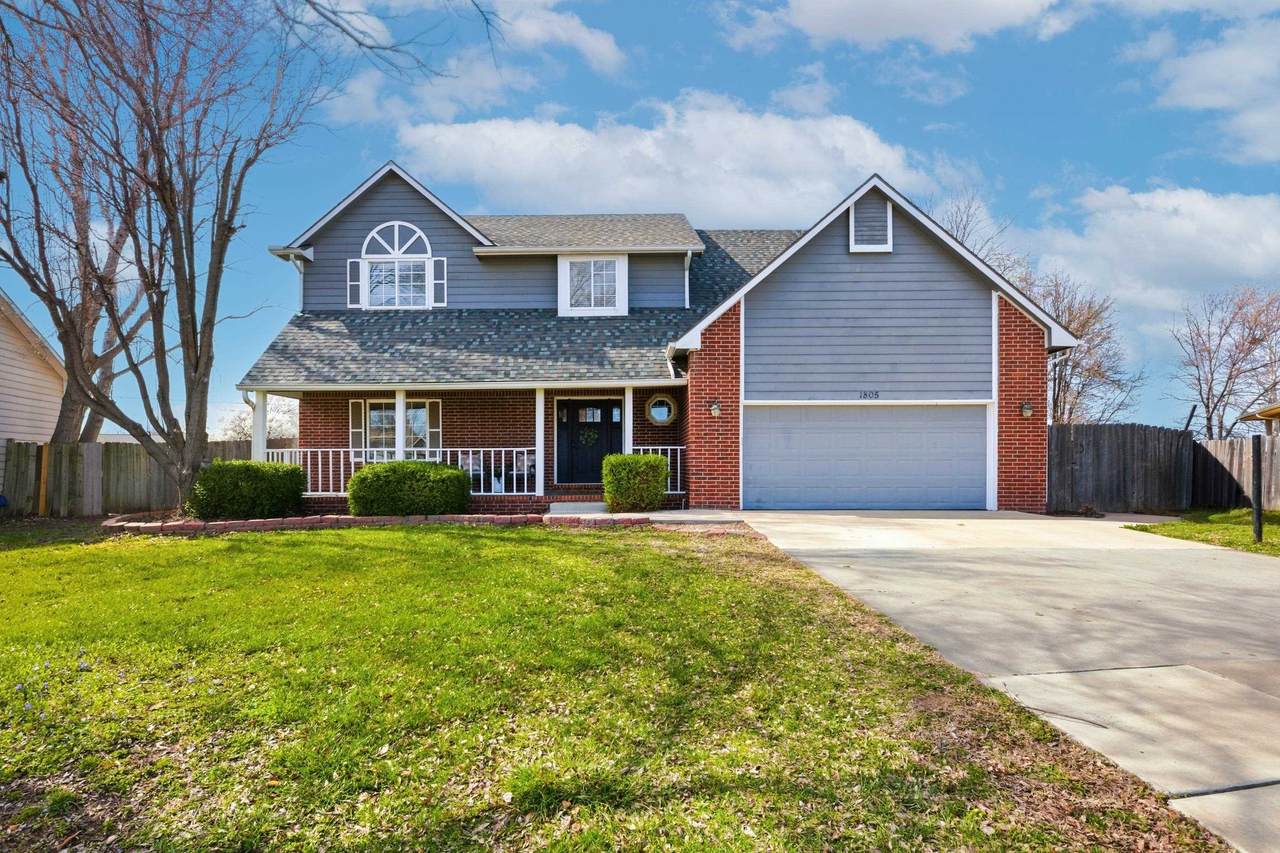 1805 Hoyt Cir - Photo 1