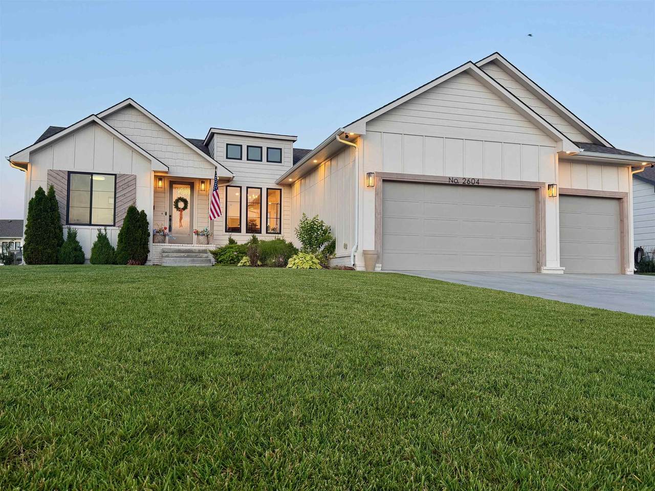 2604 Pebble - Photo 1