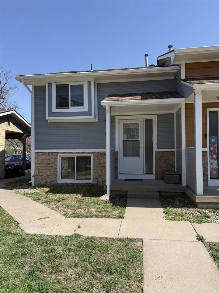 3210 Handley St - Photo 1