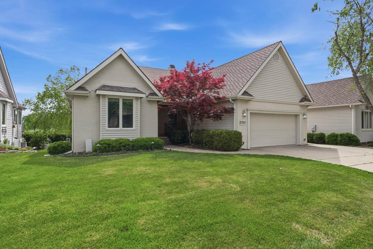 12740 Bradford Circle - Photo 1