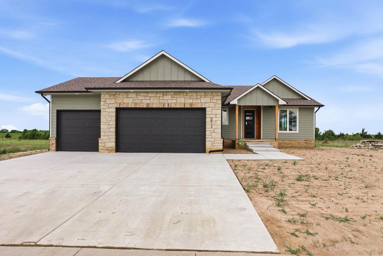3513 Bluelake St - Photo 1