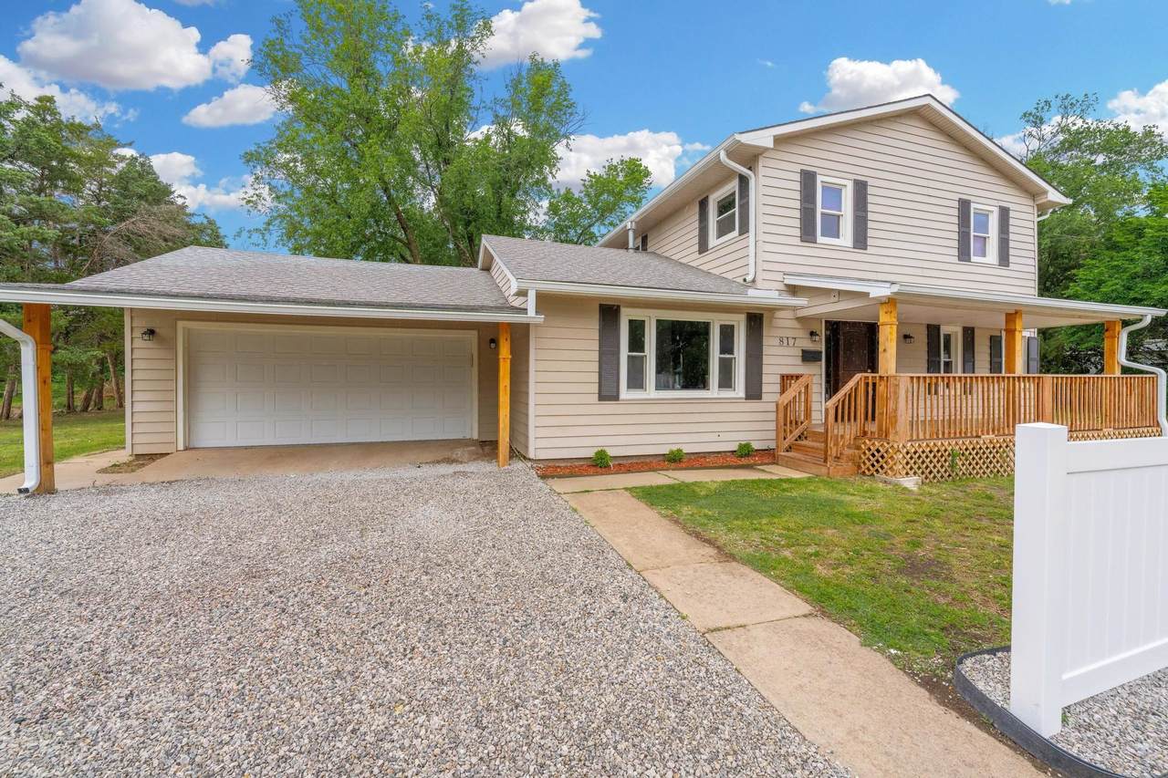 817 Orchard - Photo 1