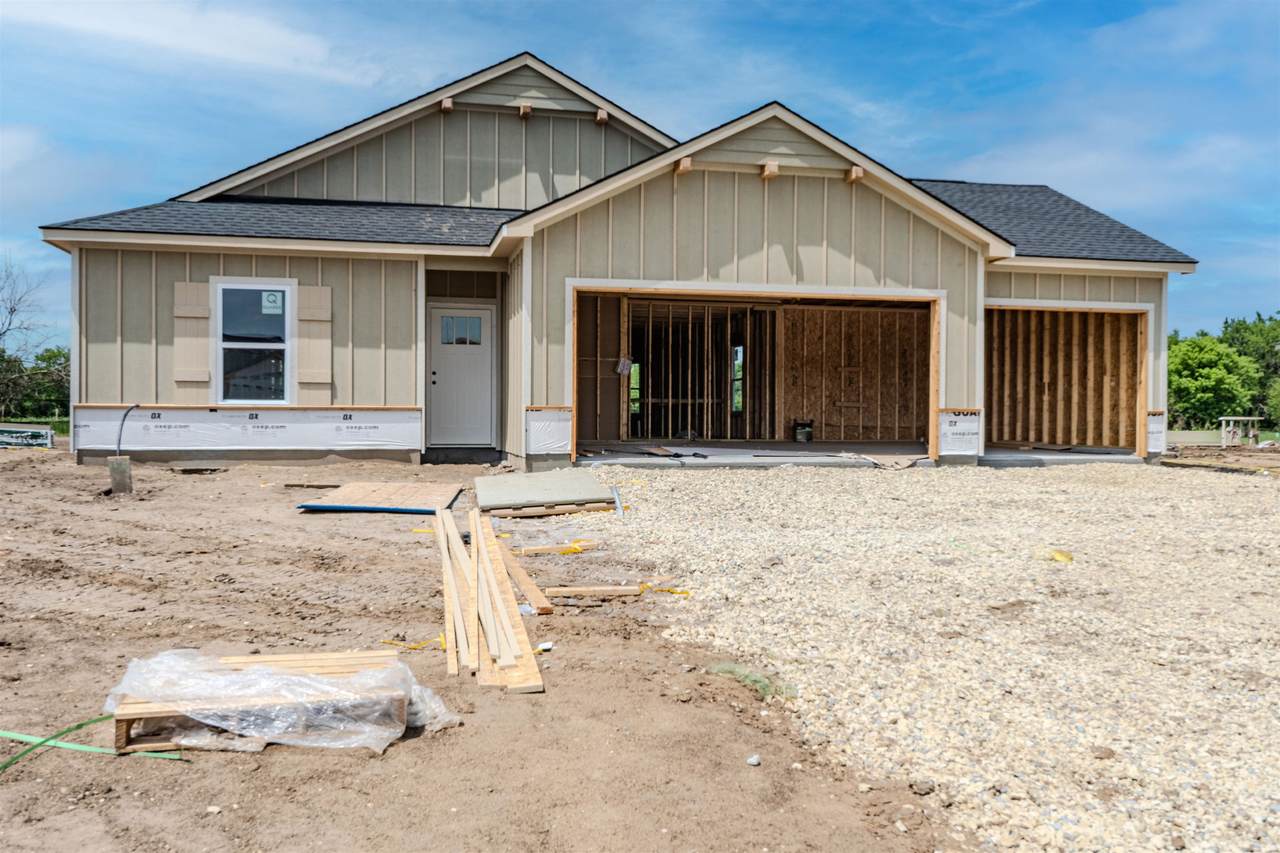 4905 Spruce - Photo 1