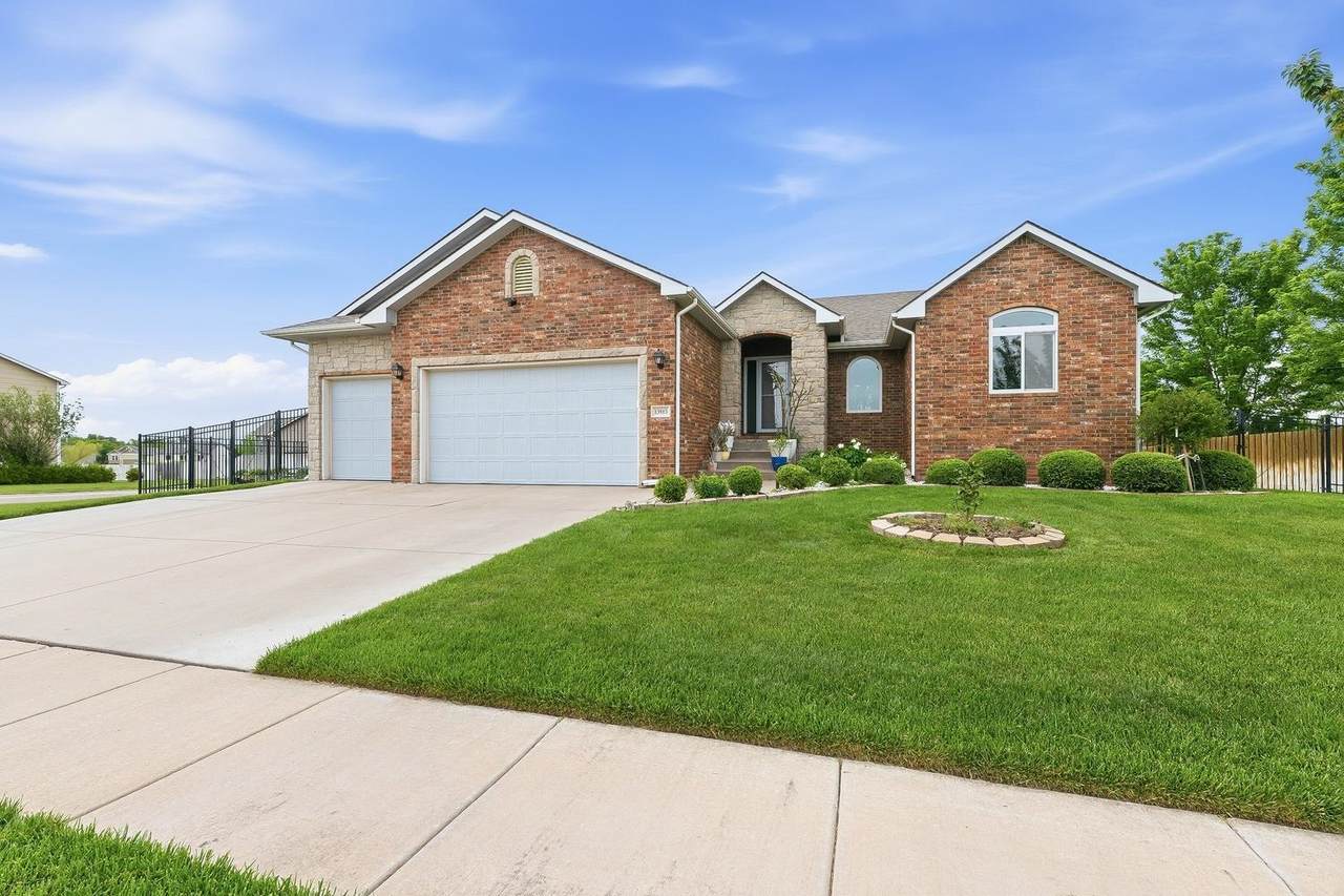 13913 Watson St - Photo 1