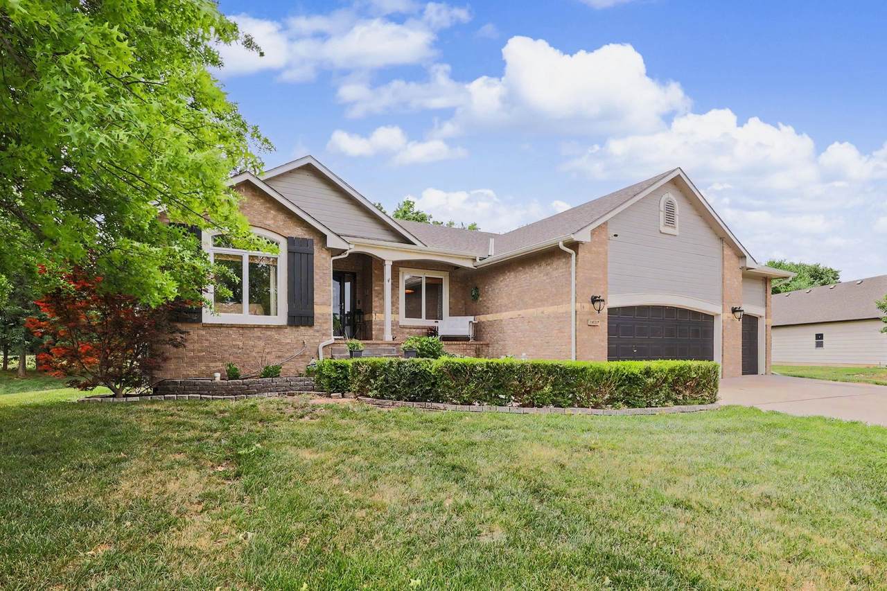 15807 Mccormick Ave - Photo 1