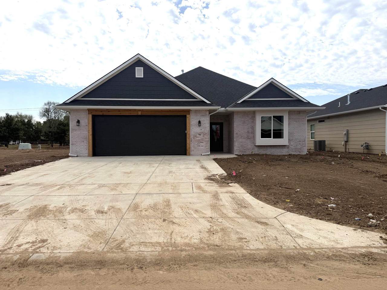 706 Rainbow Lake Ct - Photo 1