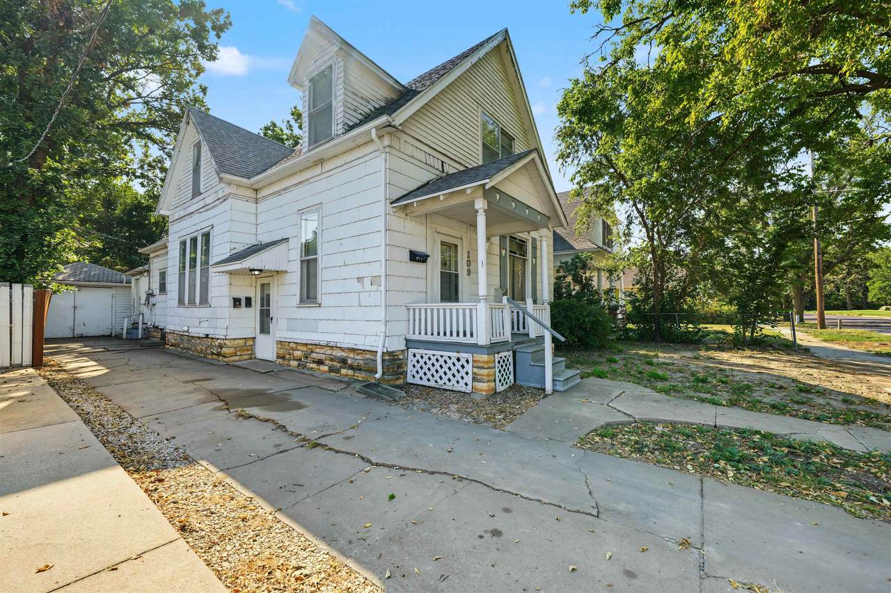 109 Front St - Photo 1