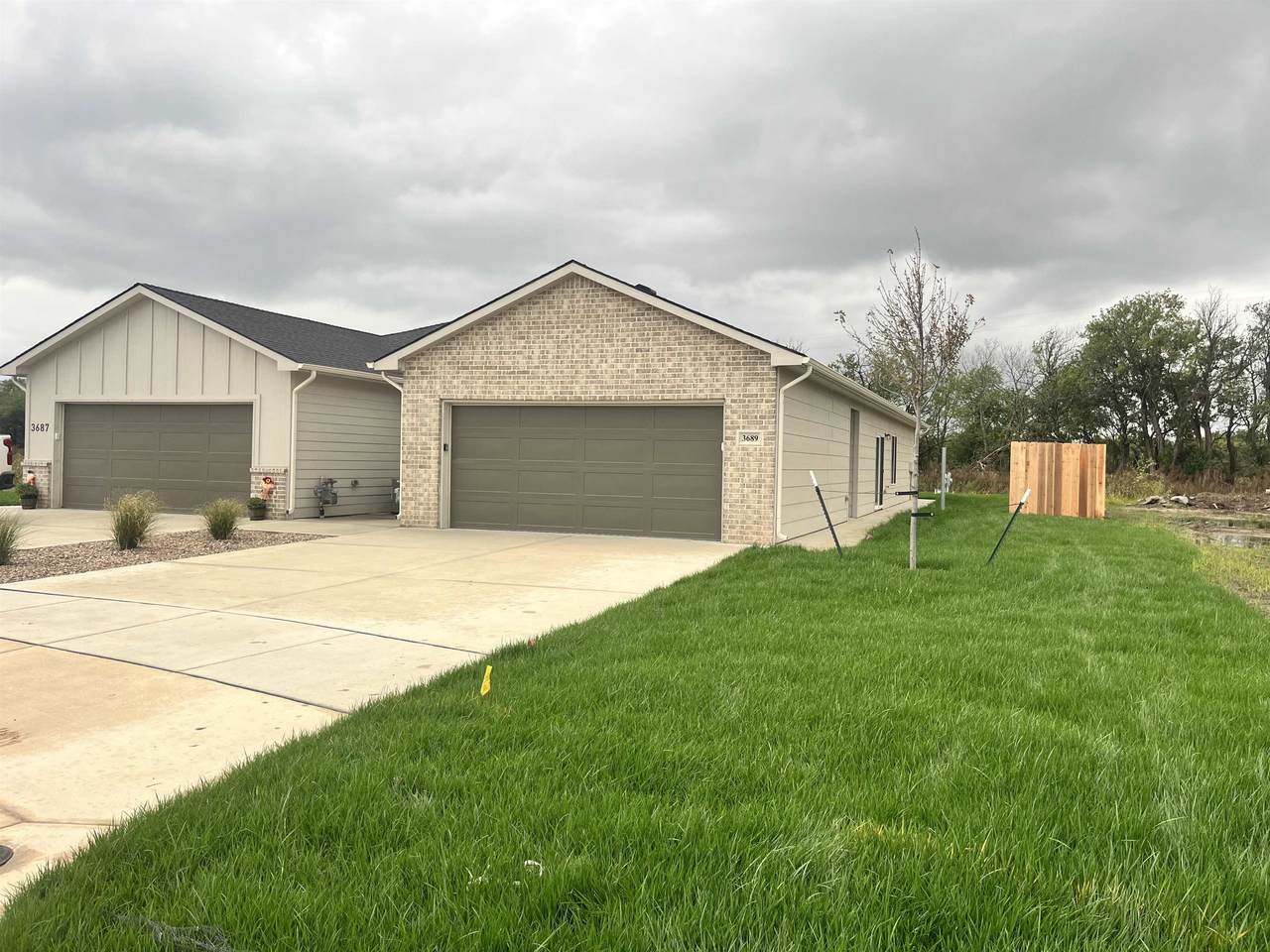 3689 Blanford - Photo 1