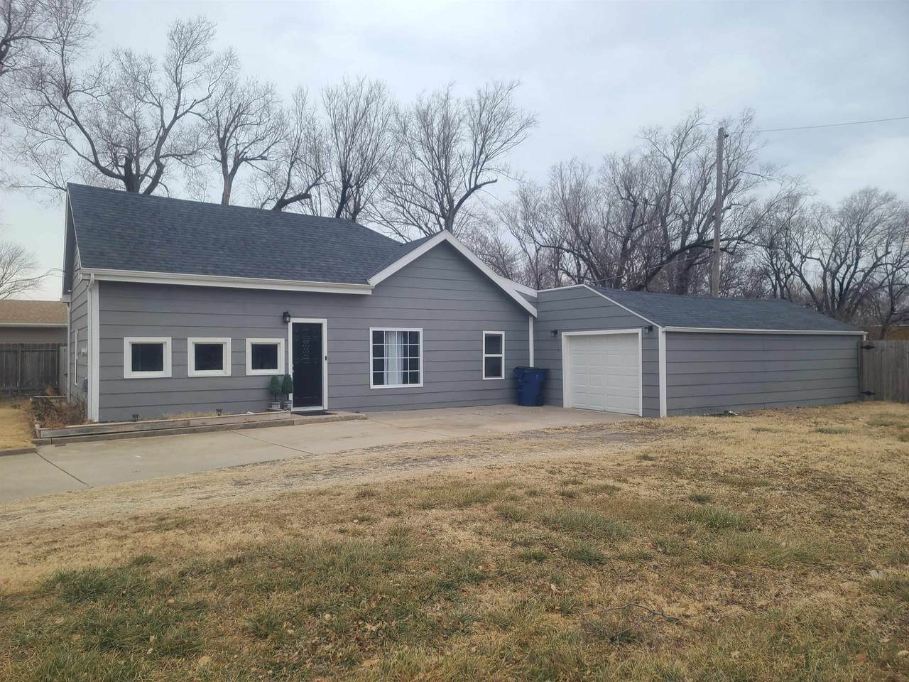 2730 Casado St - Photo 1