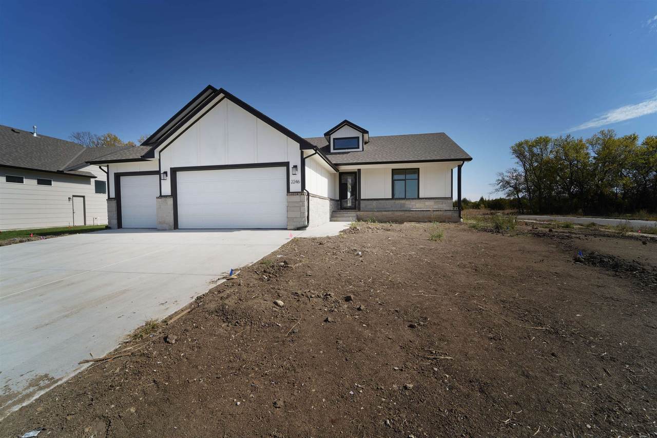 2246 Nicole Cir - Photo 1