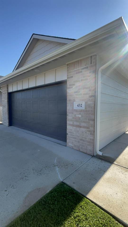 432 Long Path Court - Photo 1