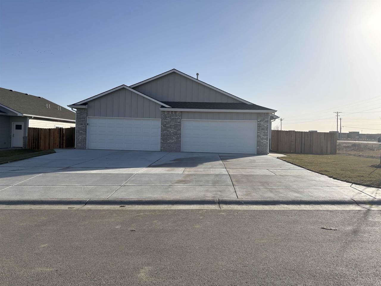 12803-12805 Blake St - Photo 1