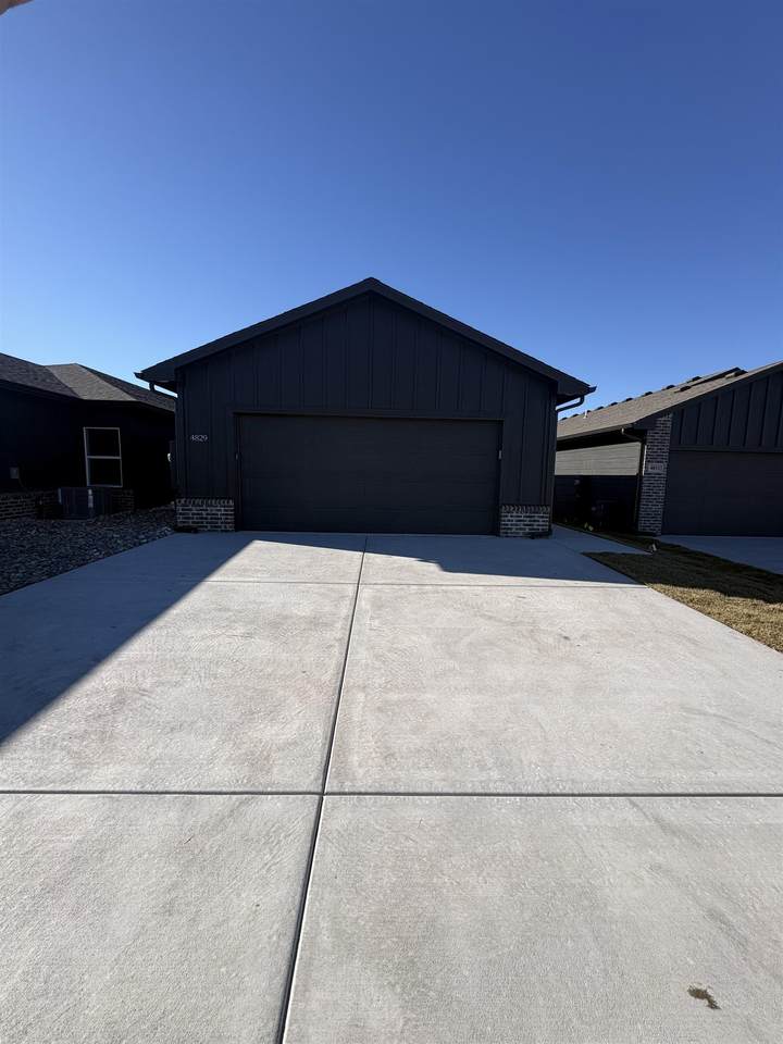 4829 Vassar Avenue - Photo 1