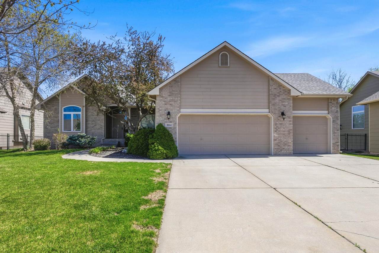 3014 Brush Creek Cir - Photo 1