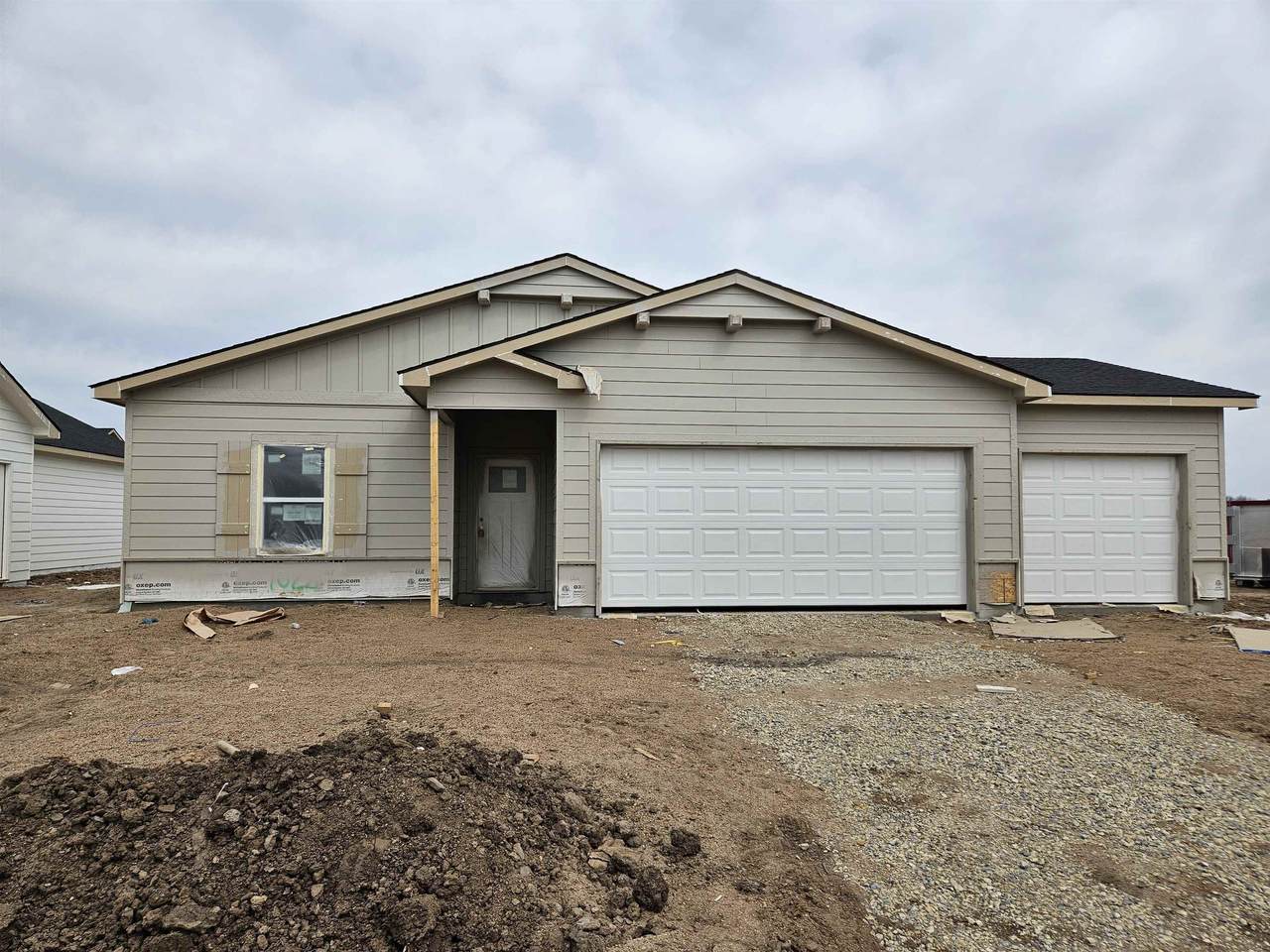 1022 Forestview Ct - Photo 1