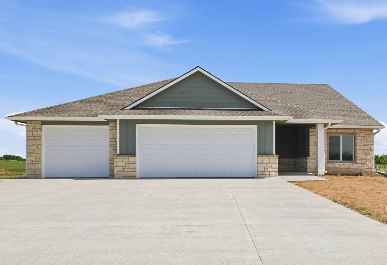 505 Maple Leaf Cir - Photo 1